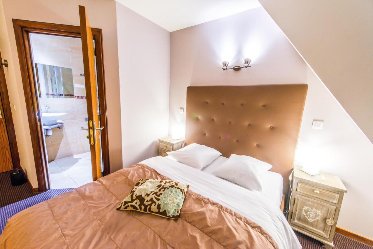 Hotel Au Lion Ribeauvillé Kültér fotó