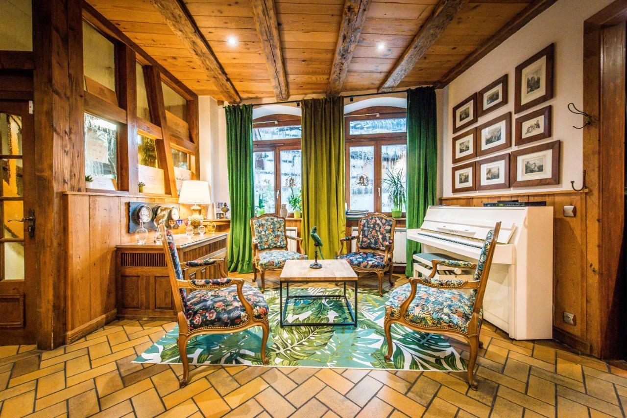 Hotel Au Lion Ribeauvillé Kültér fotó